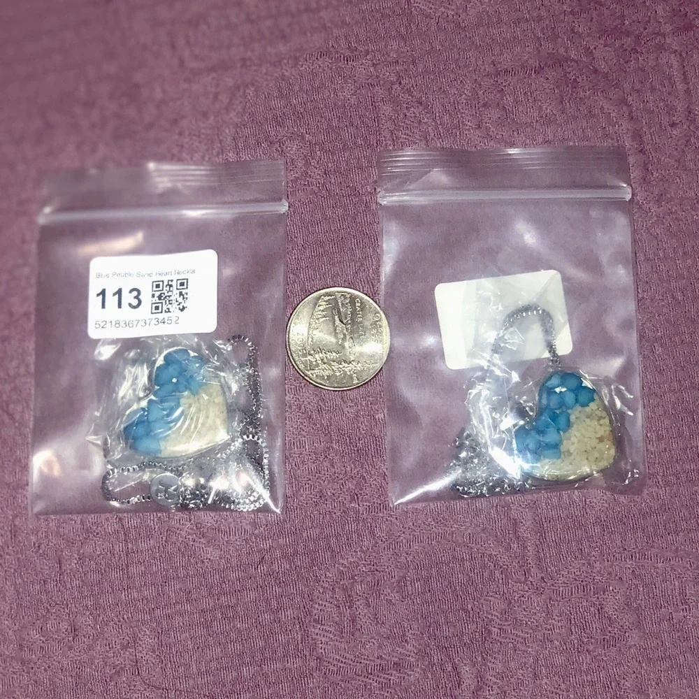 🔄 🆕 Sand Heart Necklace 💙 - Picture 5 of 6